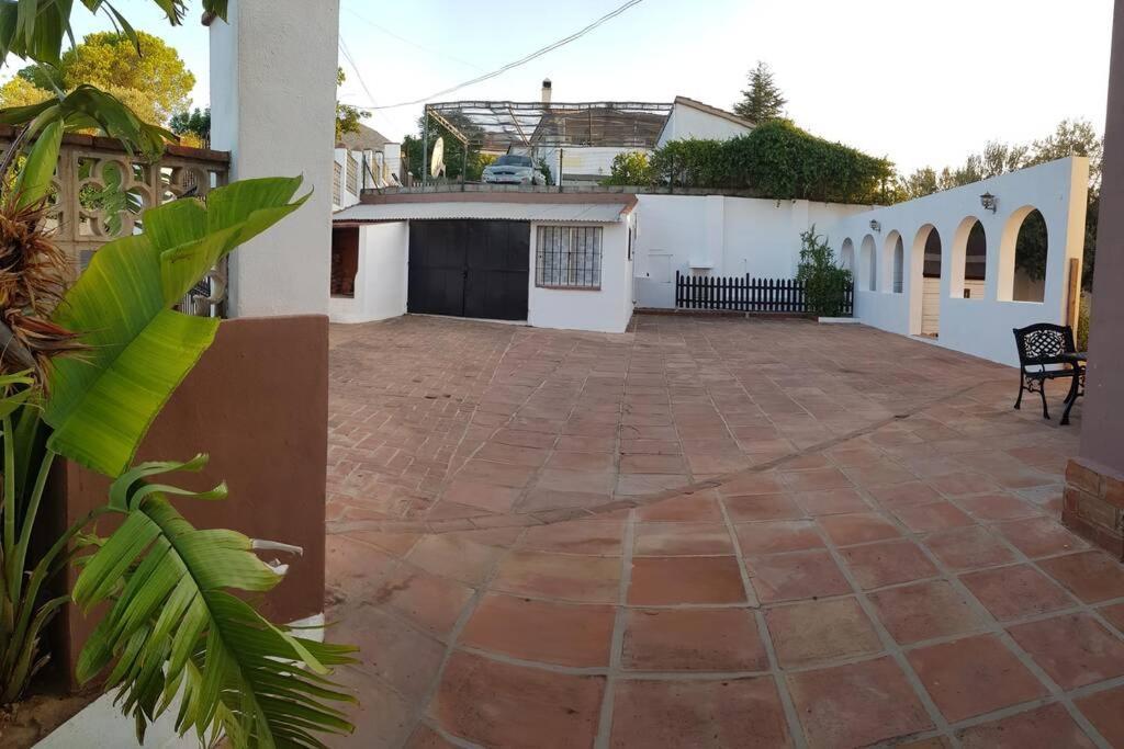 Preciosa Villa Con Gran Piscina Y Fabulosas Vistas ألاورين ذي ر تورّي المظهر الخارجي الصورة