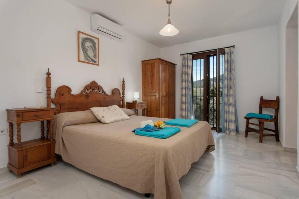 Preciosa Villa Con Gran Piscina Y Fabulosas Vistas ألاورين ذي ر تورّي المظهر الخارجي الصورة