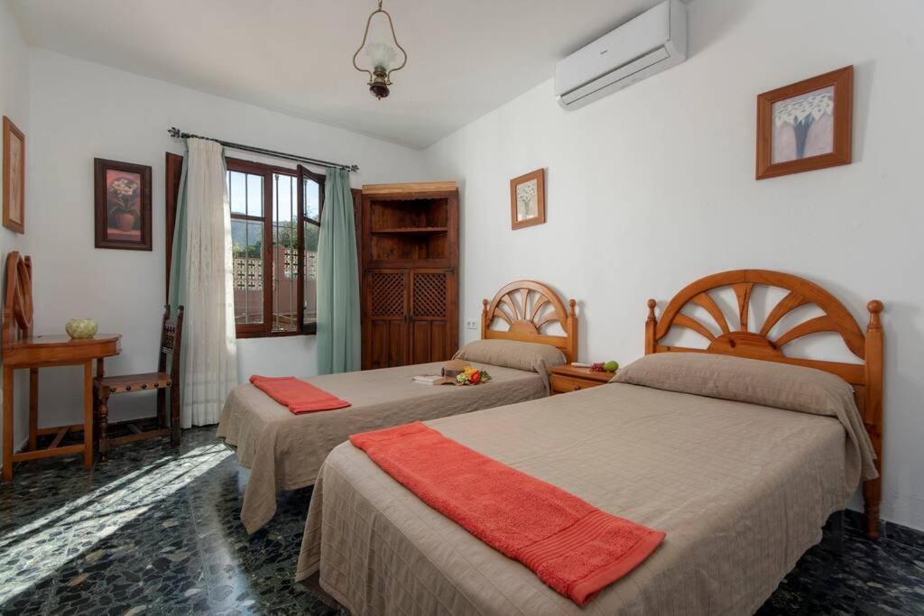 Preciosa Villa Con Gran Piscina Y Fabulosas Vistas ألاورين ذي ر تورّي المظهر الخارجي الصورة