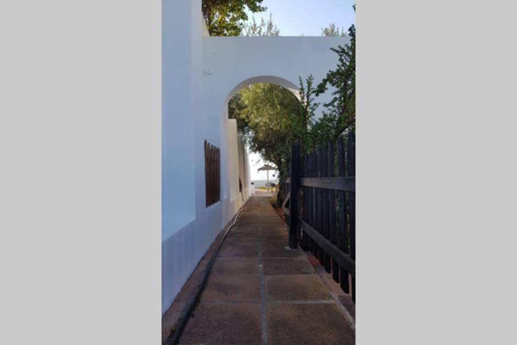 Preciosa Villa Con Gran Piscina Y Fabulosas Vistas ألاورين ذي ر تورّي المظهر الخارجي الصورة