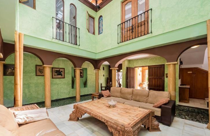 Preciosa Villa Con Gran Piscina Y Fabulosas Vistas ألاورين ذي ر تورّي المظهر الخارجي الصورة