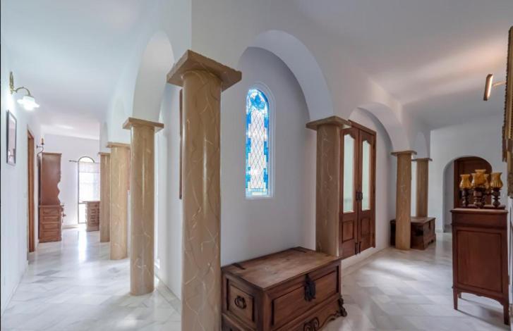 Preciosa Villa Con Gran Piscina Y Fabulosas Vistas ألاورين ذي ر تورّي المظهر الخارجي الصورة